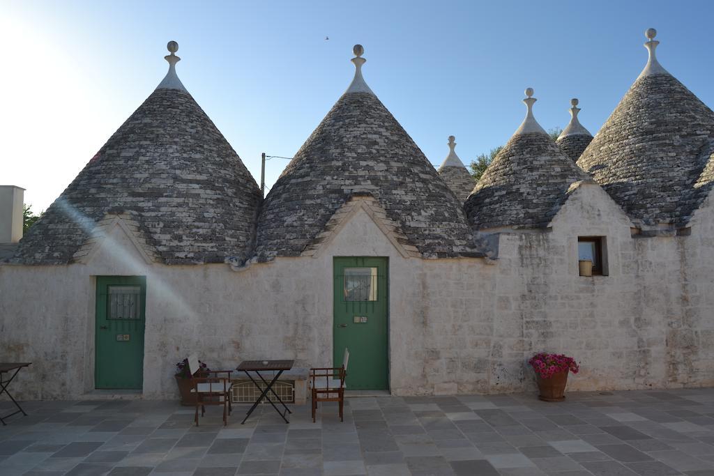 B&B Corte Del Camedrio Cisternino Exterior photo